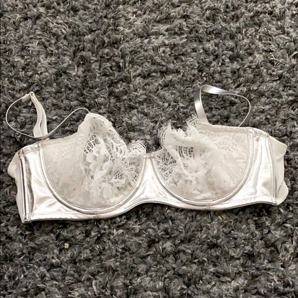 NWT Victoria's Secret Bra